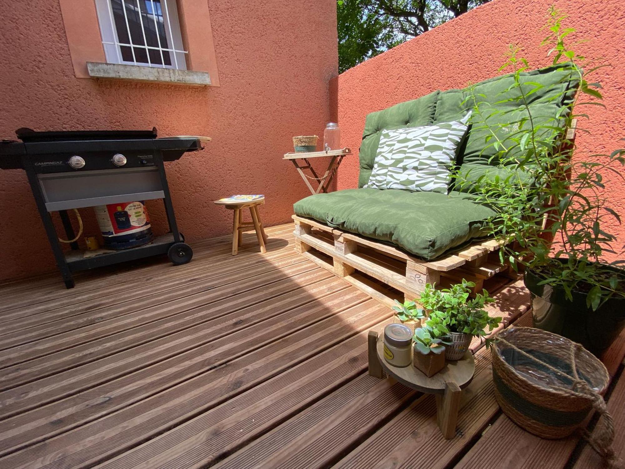 Maison Pour 12P, Piscine A Debordement Chauffee D'Avril A Octobre Inclus Ruoms Exterior foto